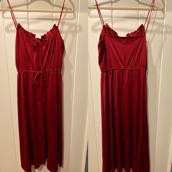 Dresses & Skirts - Elegant Red Sleeveless Dress